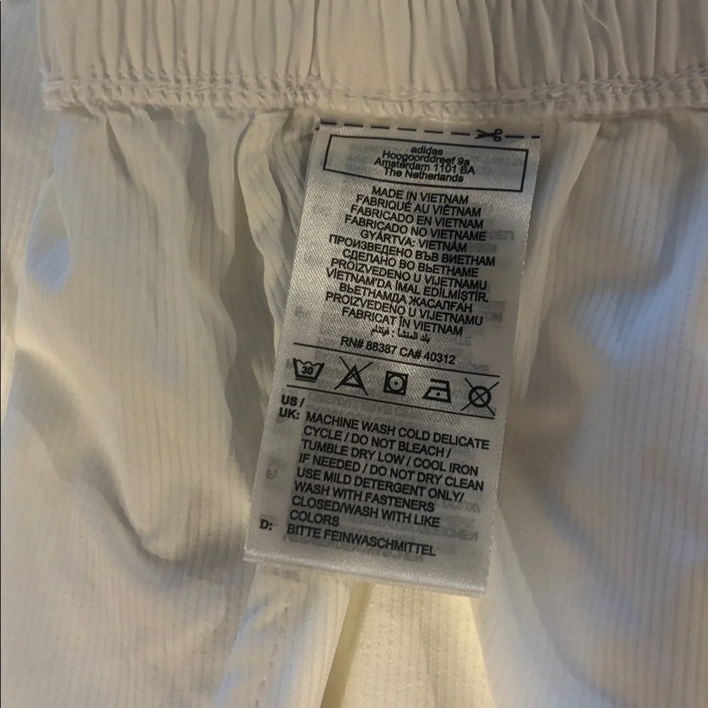 adidas Men's 5” ZNE short, Small